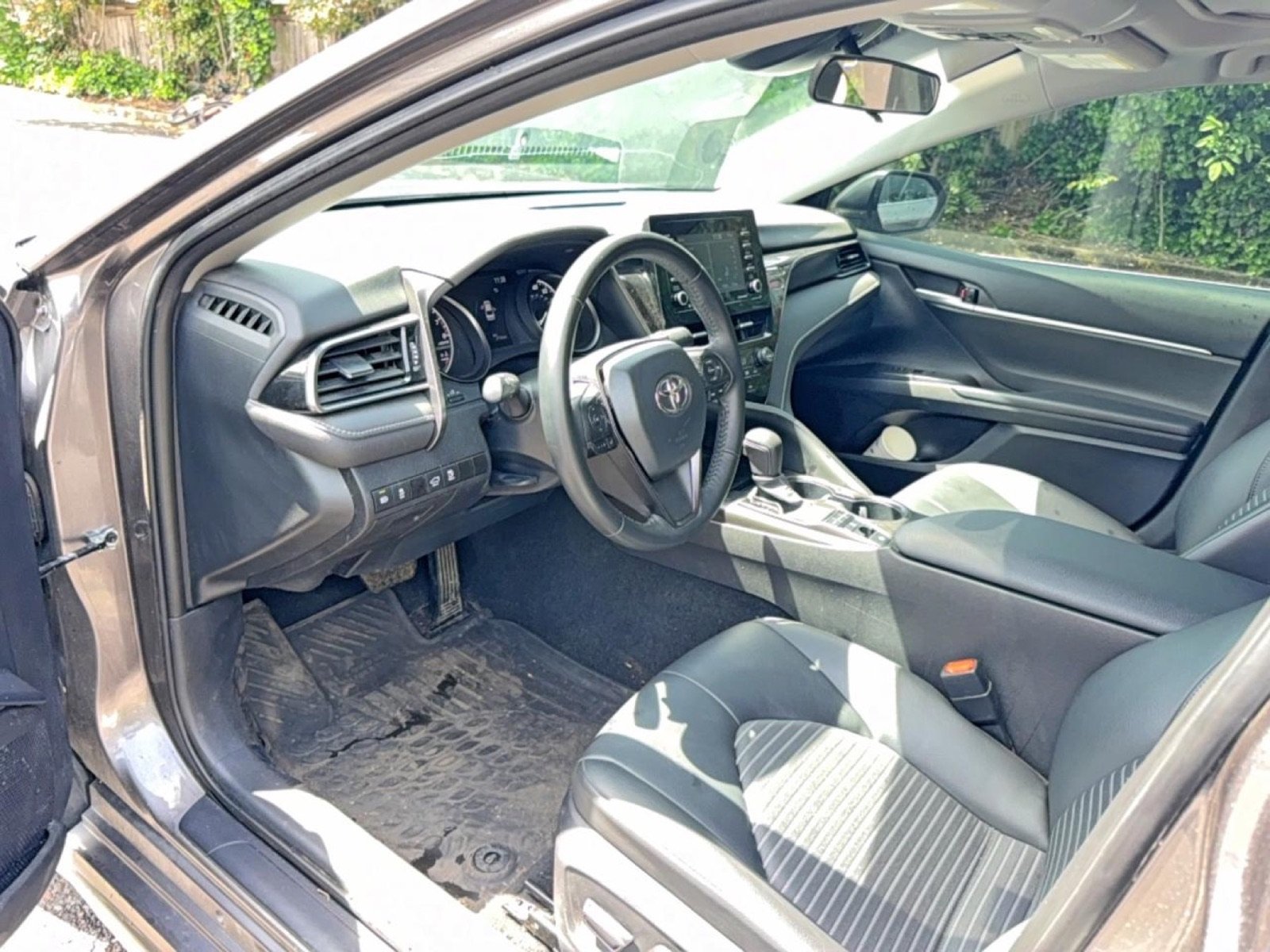 Additional photograph of 2023 Toyota Camry SE