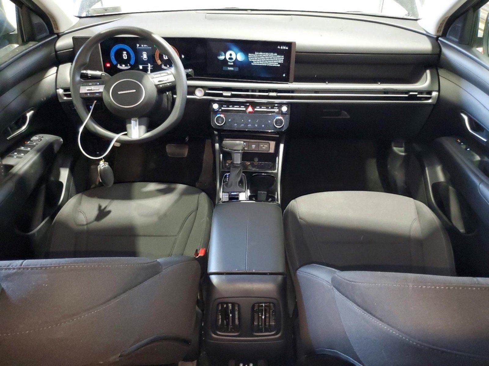 Additional photograph of 2026 Hyundai Tucson SEL